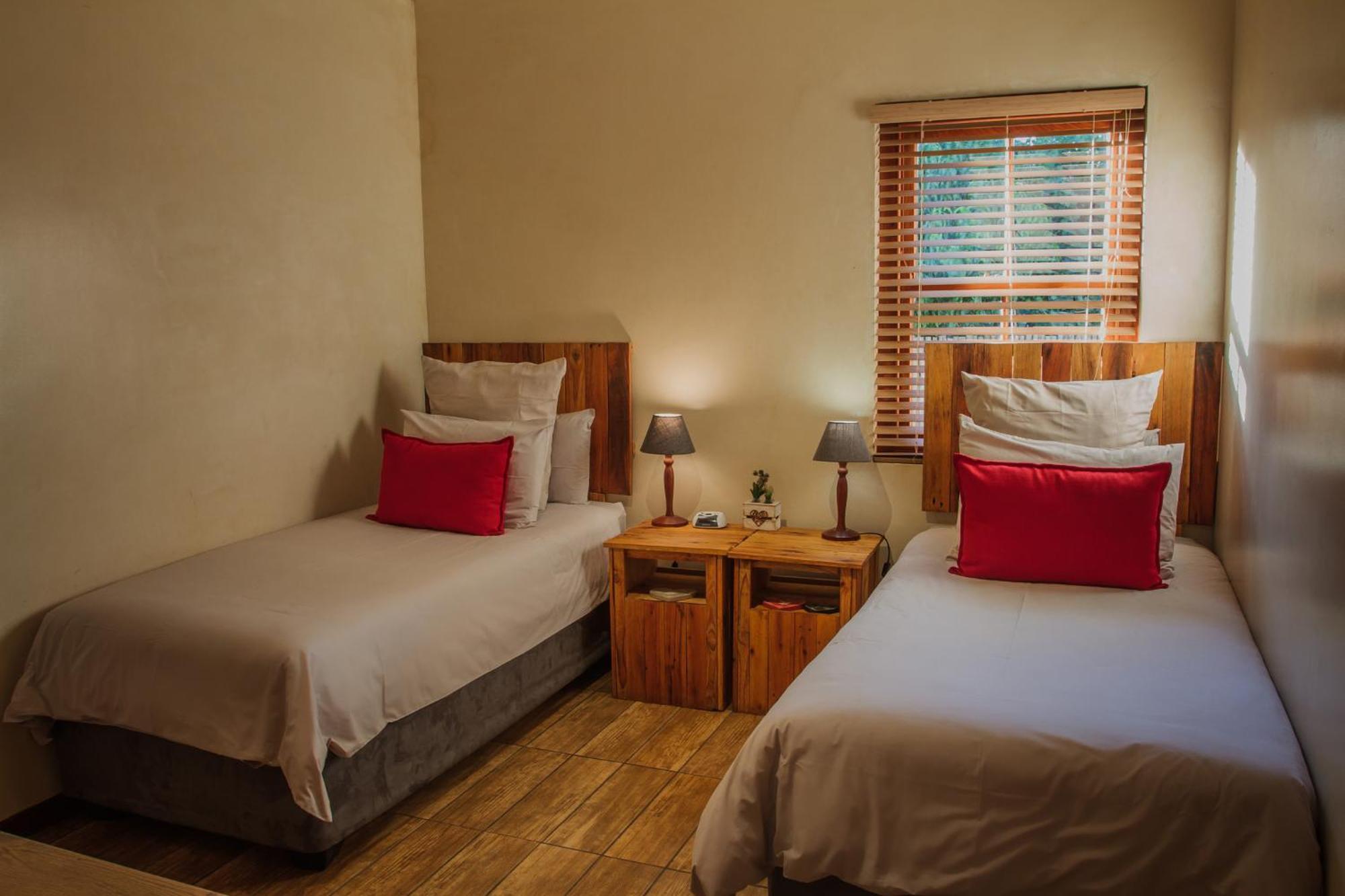 Dolittle Cottages Swellendam Room photo